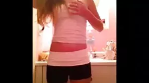 달콤한 가짜 boobed 갈색 머리 넬리 켄트 오픈 그 마누라 포르노 젖 구멍