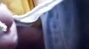 관능적 인 미니어처 금발 젤다 모리슨은 애인의 백마 포르노 요구 사항을 알고 있습니다.