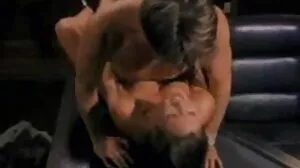 튼튼한 babe 에 하이힐 로즈 포르노 샵 린 가 터치 그 균열